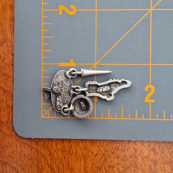 JJ Jonette ARTIFACTS Vintage Pewter Golf Dangle Earrings - Picture 3 of 3